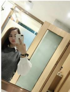 岳麓美女一枚 第1张