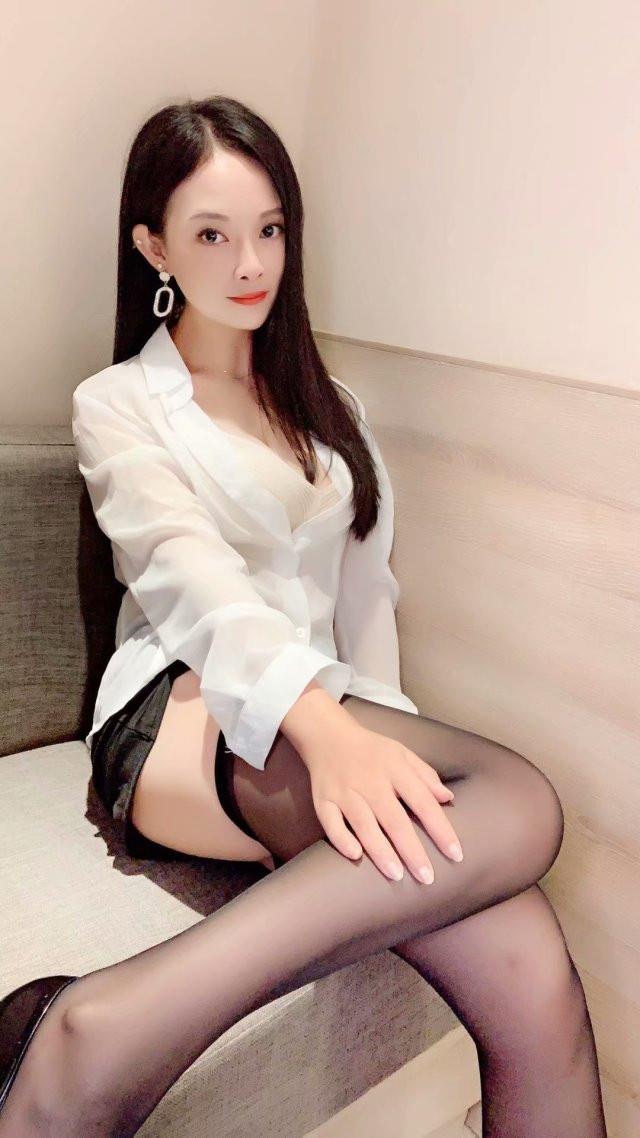 静安蛇纹菊花女 第1张