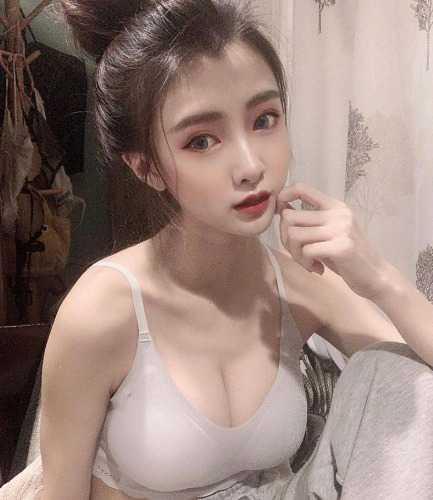 小穴很紧奶子很大干起来很舒服的妹子 第2张