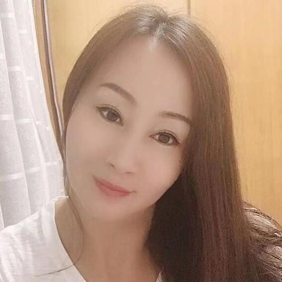 骚妇的大奶蜜穴 第1张