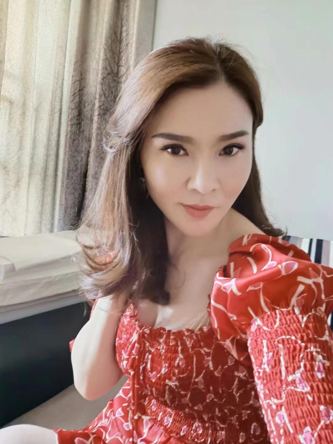 重庆大胸熟女水仙 第1张