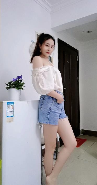 可爱御姐良家果果 第4张