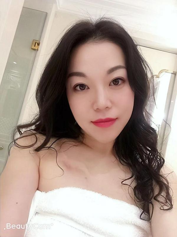 熟女玲珑 第1张
