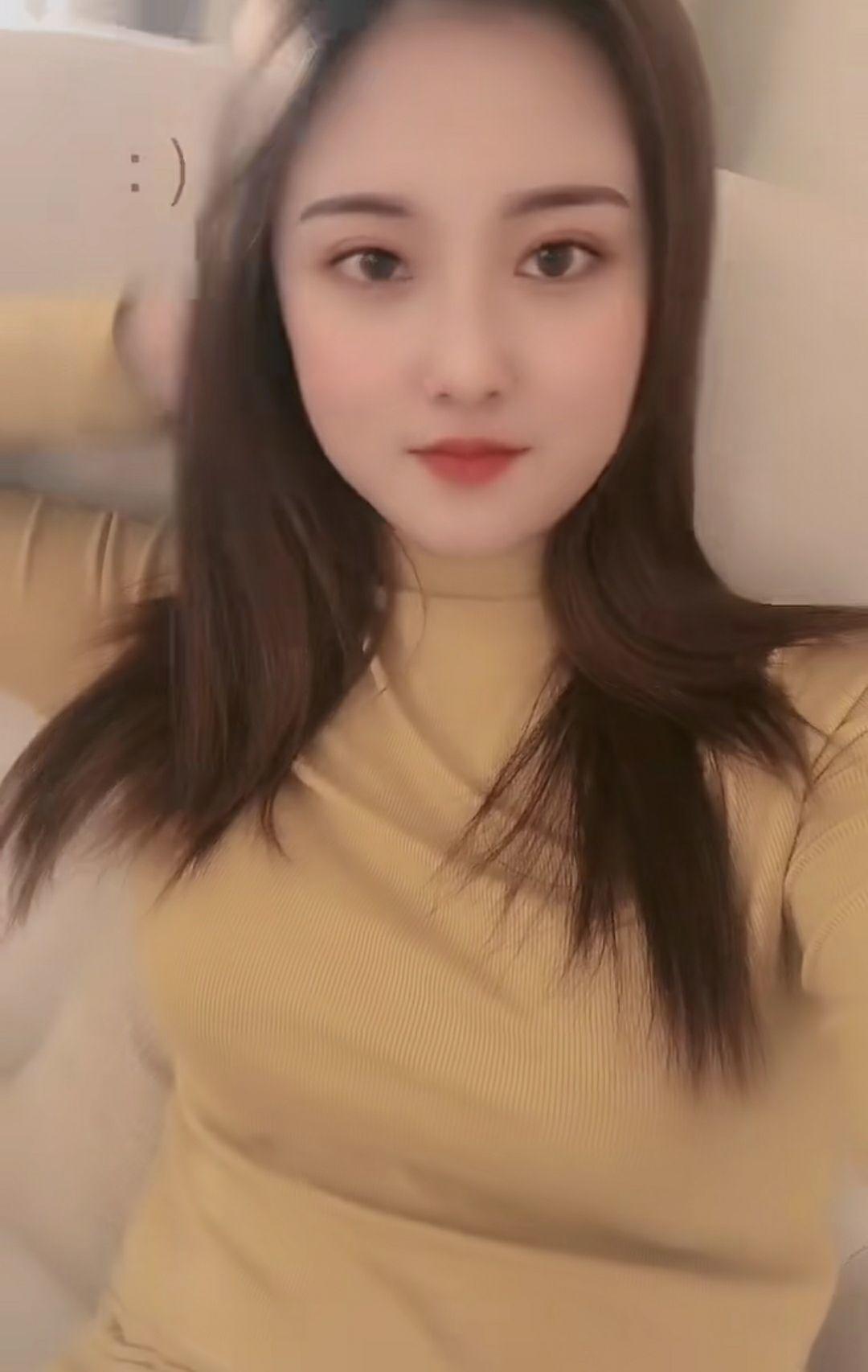 玄武区强烈推荐清纯妹妹纯素颜 第1张