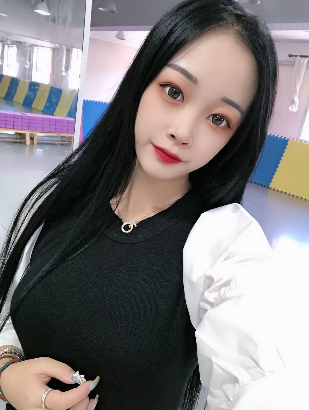 最新挖掘到跳舞蹈的软妹子，年轻嫩滑一流的炮架子 第1张